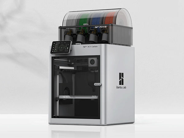 Bambu Lab X1C 3D-Drucker mit AMS Foto: Fa. Bambu Lab Bambu Lab X1C 3D-Drucker mit AMS Foto: Fa. Bambu Lab