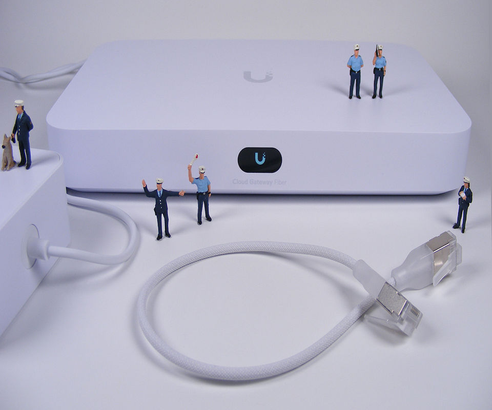 UniFi Cloud Gateway Fiber UniFi Cloud Gateway Fiber