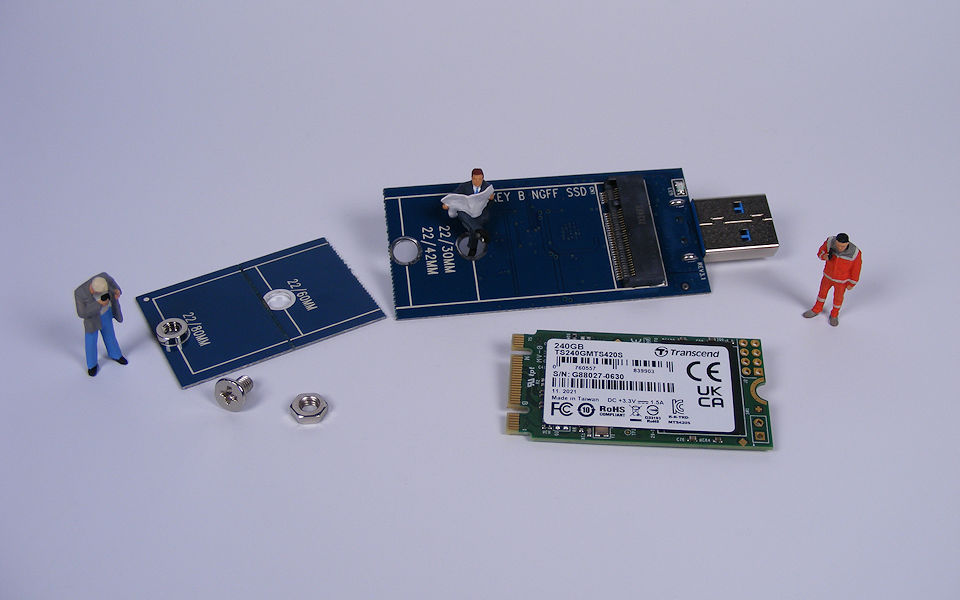 240 GB SSD-Laufwerk mit USB-Adapter